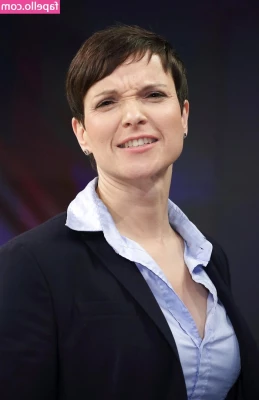 Frauke Petry [ frauke-petry ] - Pediram essa foto no feed!  Resolvido 😂