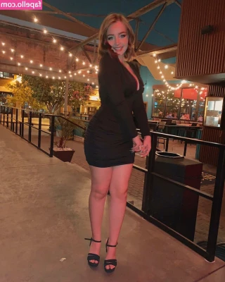 Clara Ellis [ clara-ellis ] - Happy Humpday 😈 Are you going to let me be your secretary today?