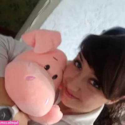 3WetHoles - https://onlyfans.com/1293865162/lolly_kiss @more_katy_fleur