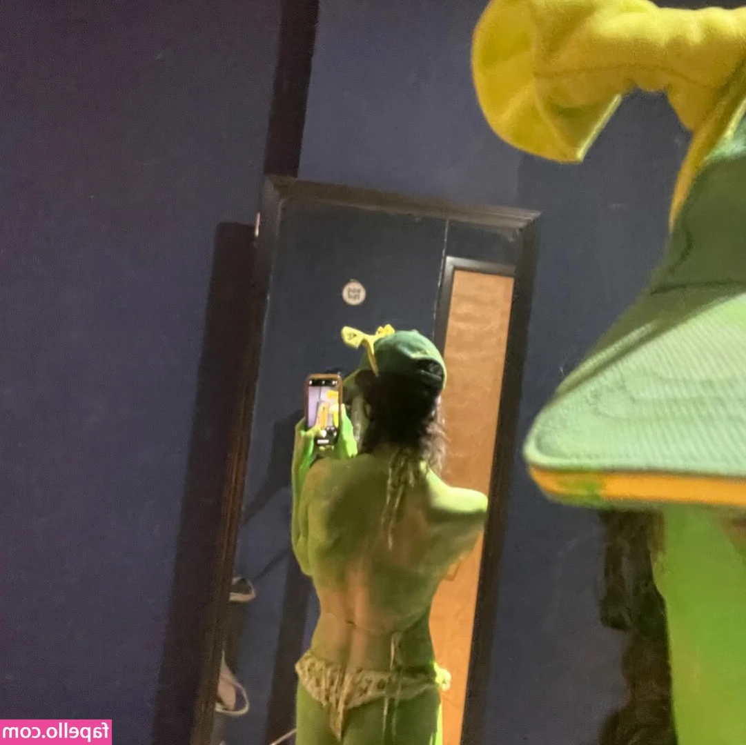 Jamie Loftus [ jamie-loftus ] - Pussy grip 😩🥵