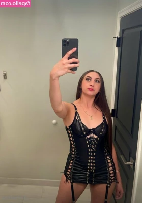xolatina - I’m going to be streaming on MFC tonight for a little bit if you