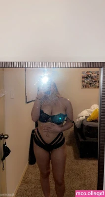 xolatina - Your view before I grind on your face 🥵