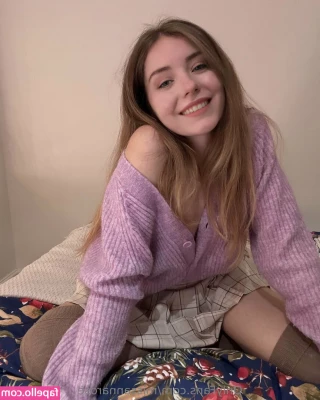 missannarose - Feeling sensual  what do you think