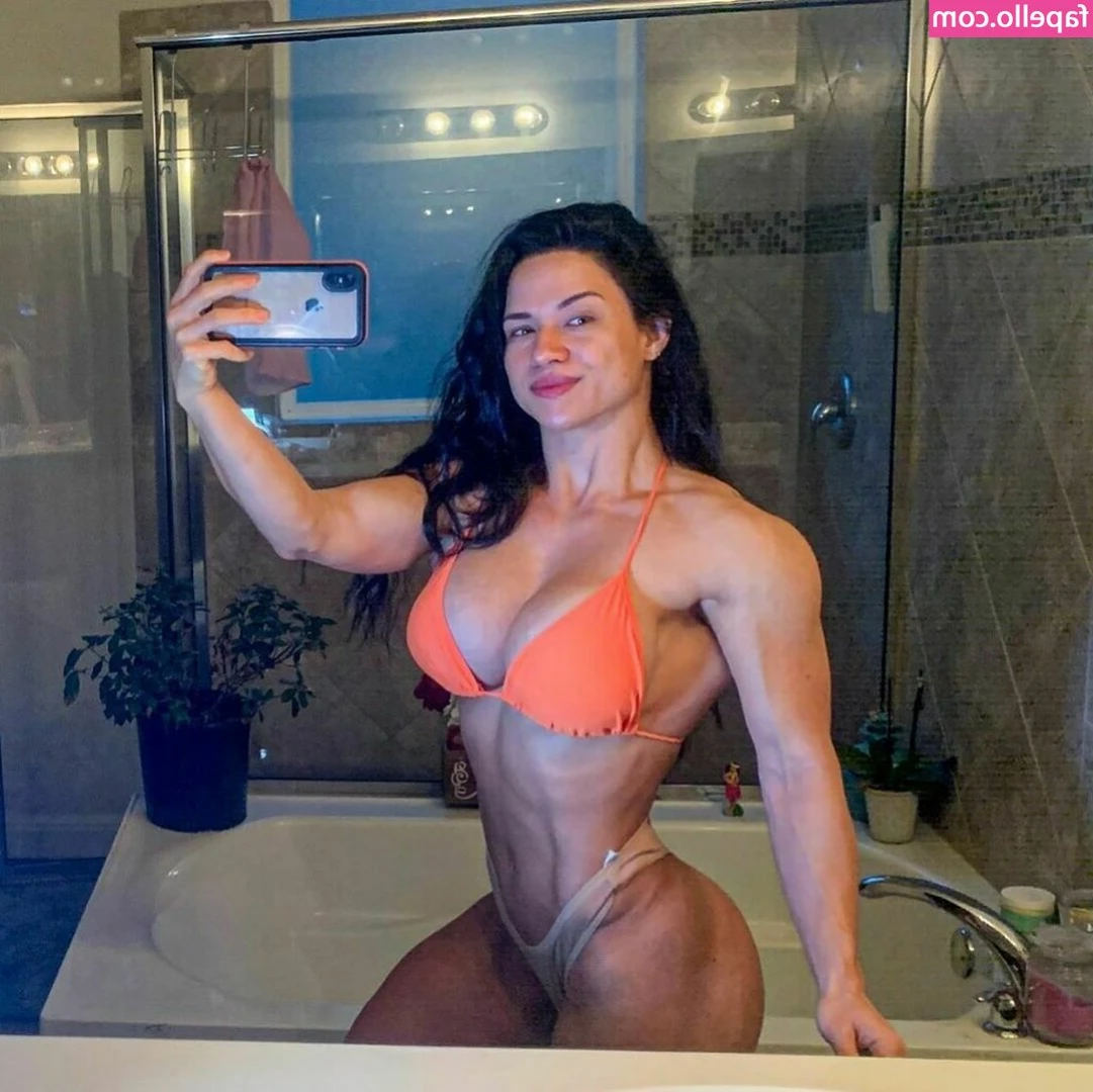 RoxyQueFlex - Lick it for me! 🥵
