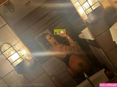 Demoncakes - U like i love kinky partys  am versatile love a actove male or a good