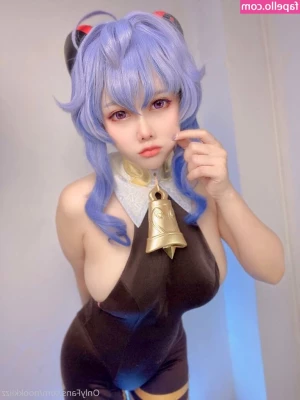Nookkizz - it wouldn t be hard to take my suit off