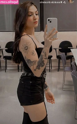 Ghotic_sam [ ghotic-sam ] - I don't mind adding some cum on my birthday cake!!! 🍰😋