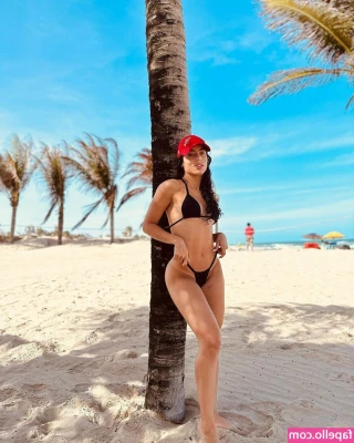 Sabrina Rocha [ sabrina-rocha ] - Thanks everyone who joined my OnlyFans - the discounted spots are