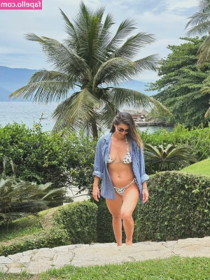 Priscila Assum [ priscila-assum ] - Come to my DMs for naughty fun with me now!