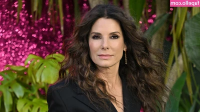sandrabullock - Sending extra content this month to my subscribers with REBILL ON
