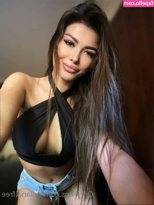 milana_star [ milana-star ] - Hit the goal and I’ll do a Blow Job on LIVE with my boy toy
