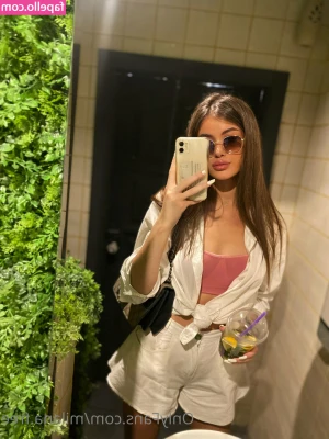 milana_star [ milana-star ] - Cum slurping sissy whore