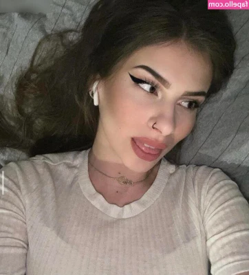 Bougebby - Laiiza Pernambucana e Mirella Pontes Convidaram o Moto-boy Para Uma