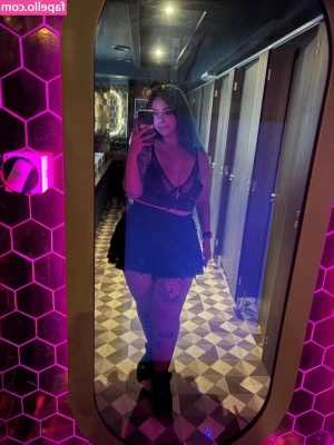 Chx_rliexo [ chx-rliexo ] - Who’s ready to see me destroy this shirt, bouncing around my heavy