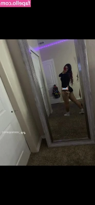 Dyveena Gamon [ dyveena-gamon ] - Perfect combination, feet + ass!  Combinação perfeita, pés + raba!