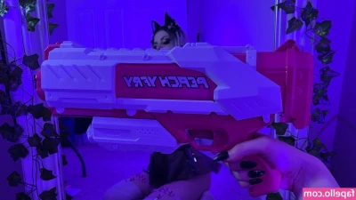 PeachyFry - hey guys, I'm on CB live if anyone wants to join. :)
