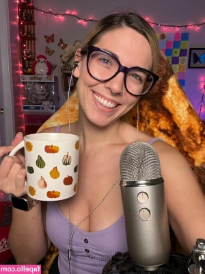 Christie Skylar [ christie-skylar ] - Sorry for the lack of content, I’ve broken my ankle and apart from