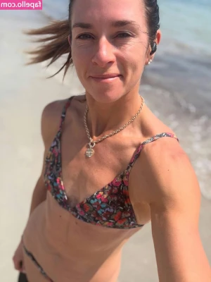Danica Patrick [ danica-patrick ] - Hi!! Happy Monday 💋