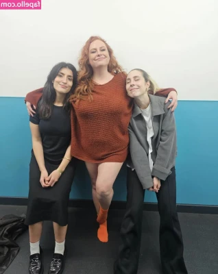 Taskmaster Women [ taskmaster-women ] - Feels so good stretching me out 💦