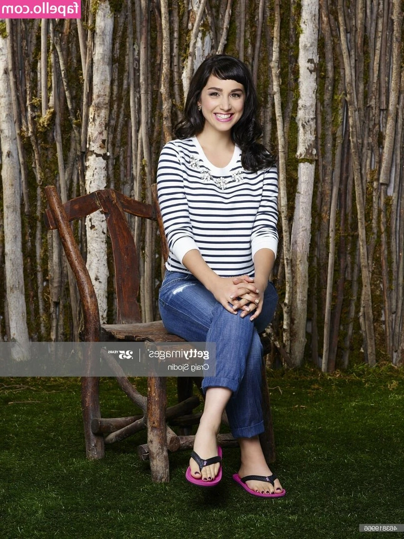 Molly Ephraim [ molly-ephraim ] - Stream started at 01/18/2023 08:12 pm  Solo per questa volta ho