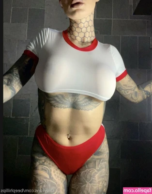 Bee Phillips [ bee-phillips ] - Let me make your night special!
