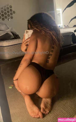 Macy Rae Steele [ macy-rae-steele-1 ] - I have no underwear on underneath... eeek!🦵
