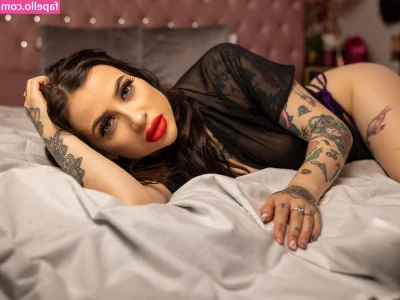 Shannon Whyte [ shannon-whyte ] - check your DM😉💦