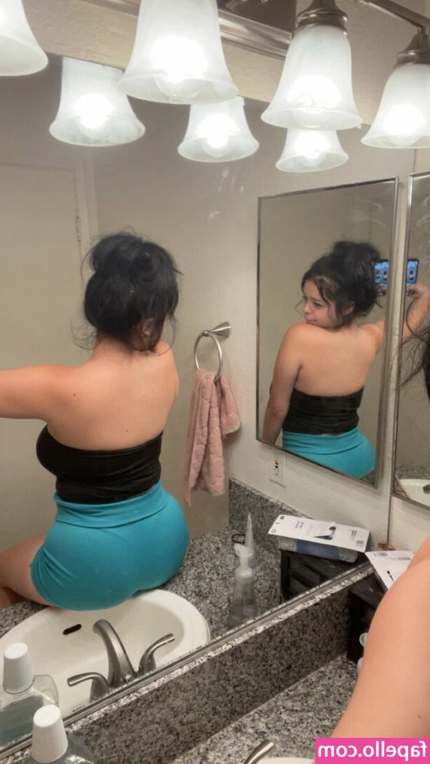 isabellawilde - 你有沒有想對爆乳魅魔希希壞壞呀 😈 Have you ever