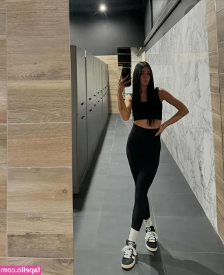 Camilla Marchioni [ camilla-marchioni ] - If you’re ready to be a little sissy today send me a 🤭 emoji in