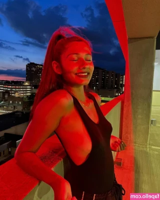 ithinkurlovely2 - I want your dick in my mouth like that...