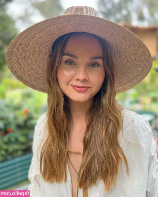 Liana Liberato [ liana-liberato ] - Here’s a clip I hope you all love ❤️ 💋