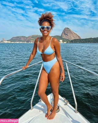 Jeniffer Nascimento [ jeniffer-nascimento ] - More THROWBACK pregnant pics.