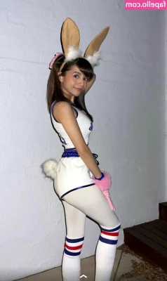 Eeveenara | Eevee Enara [ eeveenara-eevee-enara ] - Big and loud hungry ass + nipple suckers