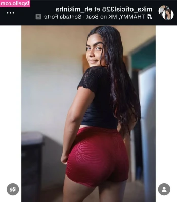 mika_oficial325 [ mika-oficial325 ] - Which would you like to see tonight? xx **fight