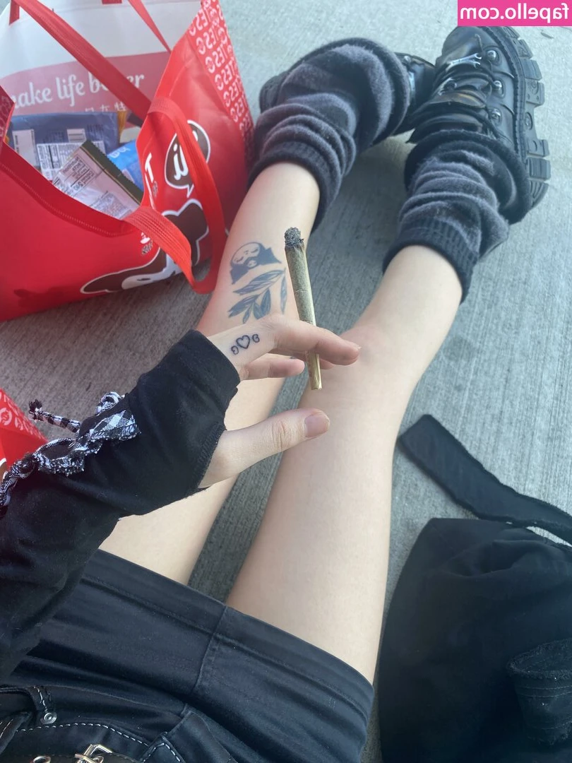 nabipilled - Would you be up for a great "dildo tasting" clip?