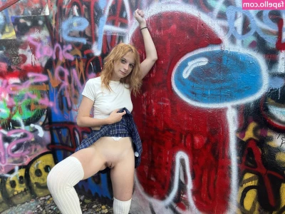 xabbyrossx - Playing w a buttplug