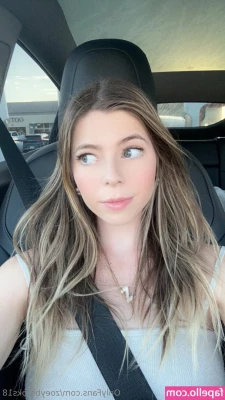 zoeybrooks18 - Are you an ass or tits guy