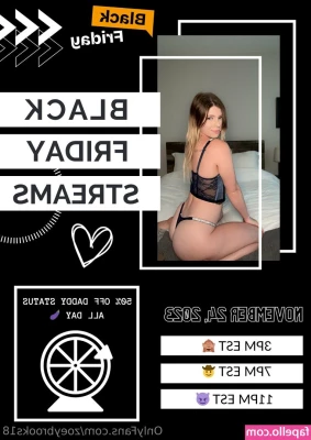 zoeybrooks18 - Red room
