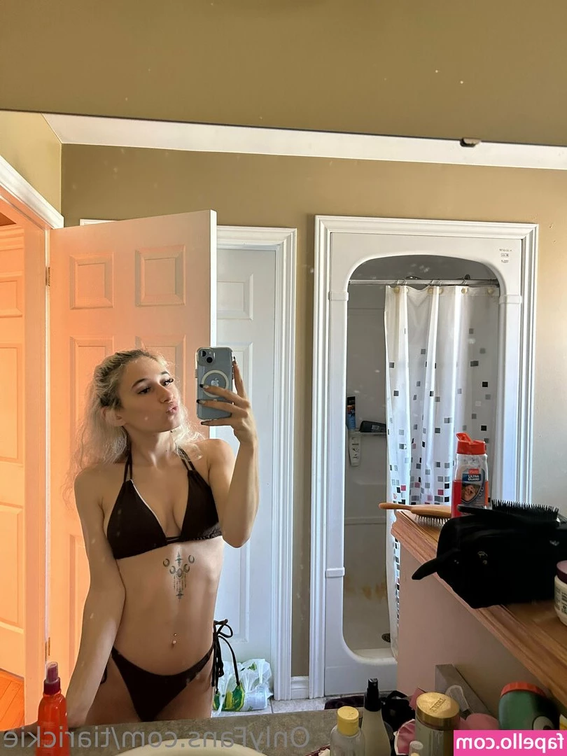 tiarickie - I asked my friend to record me in this mysterious place and she said