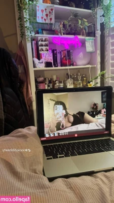 sookylilbrat - [5/7] Flashing my tan pantsu~ DM if you wanna buy them 😗  I