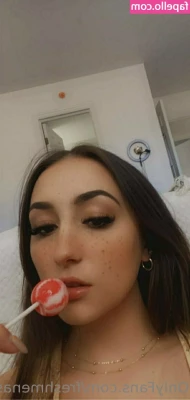 freshmenashley - Put me full screen   cast me to ya tv