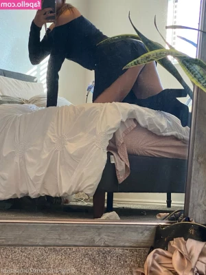 freshmenashley - I promise you would see everything if I rode your cock 📸