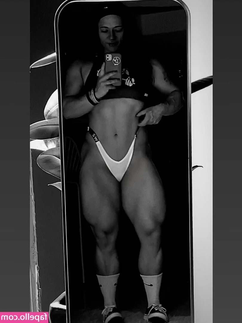 Angela Bodybuilder [ angela-bodybuilder ] - 🔥🔥🔥NEW FULL🔥🔥🔥 Amateur Real Threesome Poly