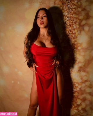 Mariam Rodriguez [ mariam-rodriguez ] - Nipple flash ..