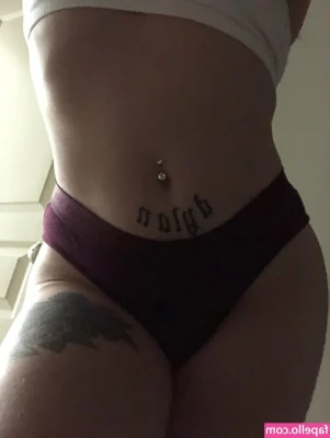 tazemen - I love how good this hot wax felt on my titties! Do you wanna get