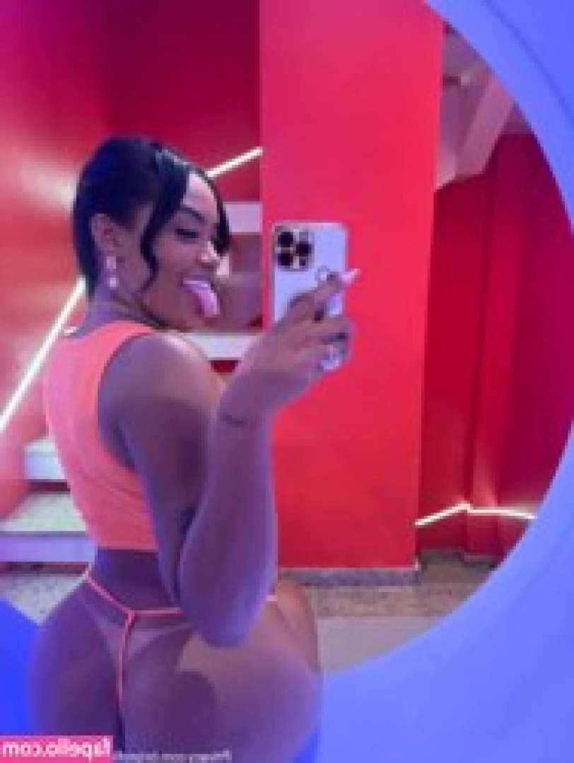 Geovana Souza [ geovana-souza ] - Spoil me like a good little pink slut and I promise to make you feel