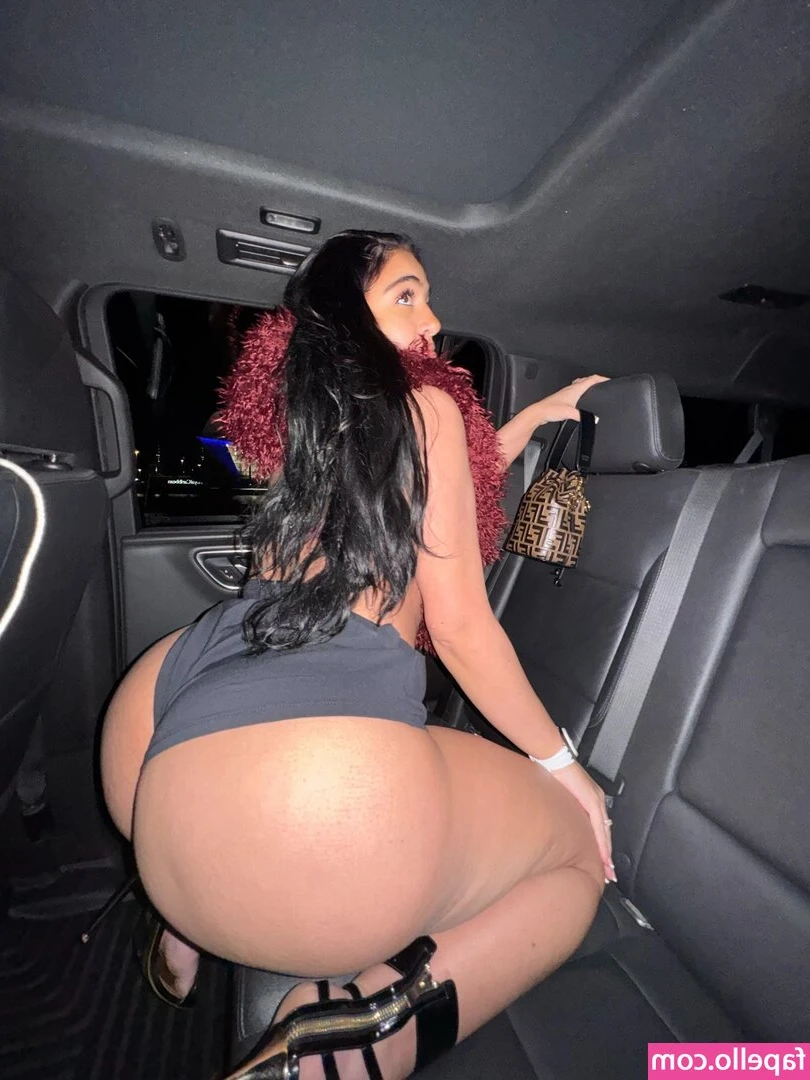 Baeforeign - How much do you want Mrs. Claus?😈