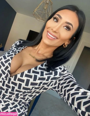 Jazmin Rouse [ jazmin-rouse ] - He walked in on me naked in the kitchen and fucks me against the