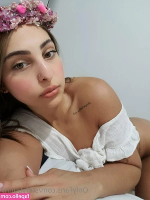 stefybunny - Turning my messages on tonight!! So message away for private content