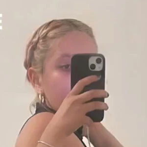 elisa_holt